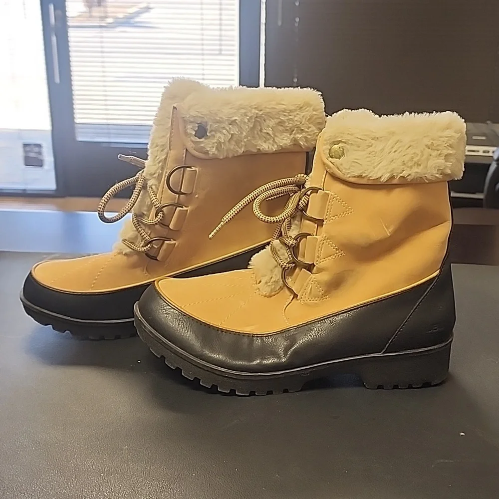 Jambu, Northgate  waterproof women's boots.